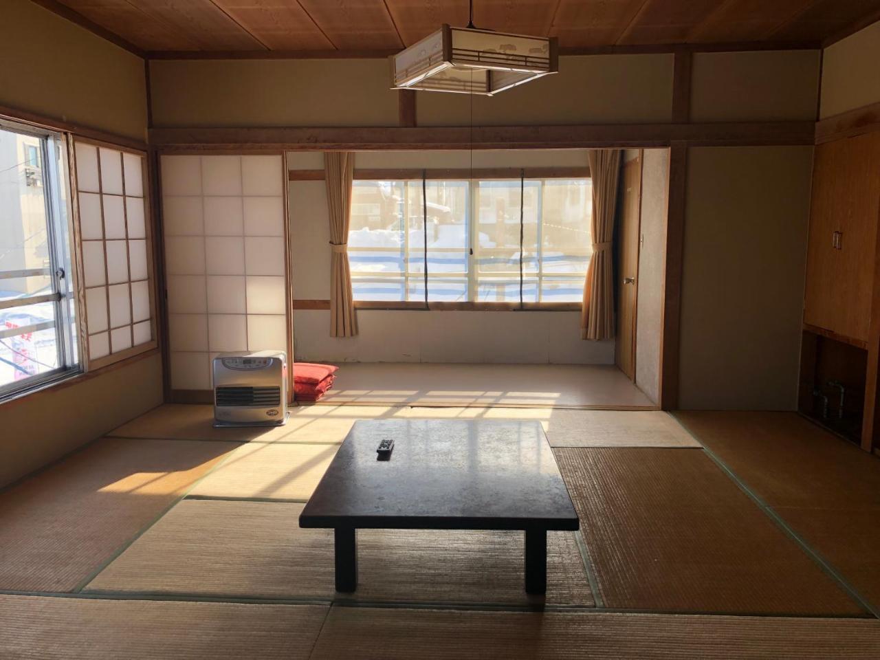Отель Onsen Yado Echo Мёко Экстерьер фото