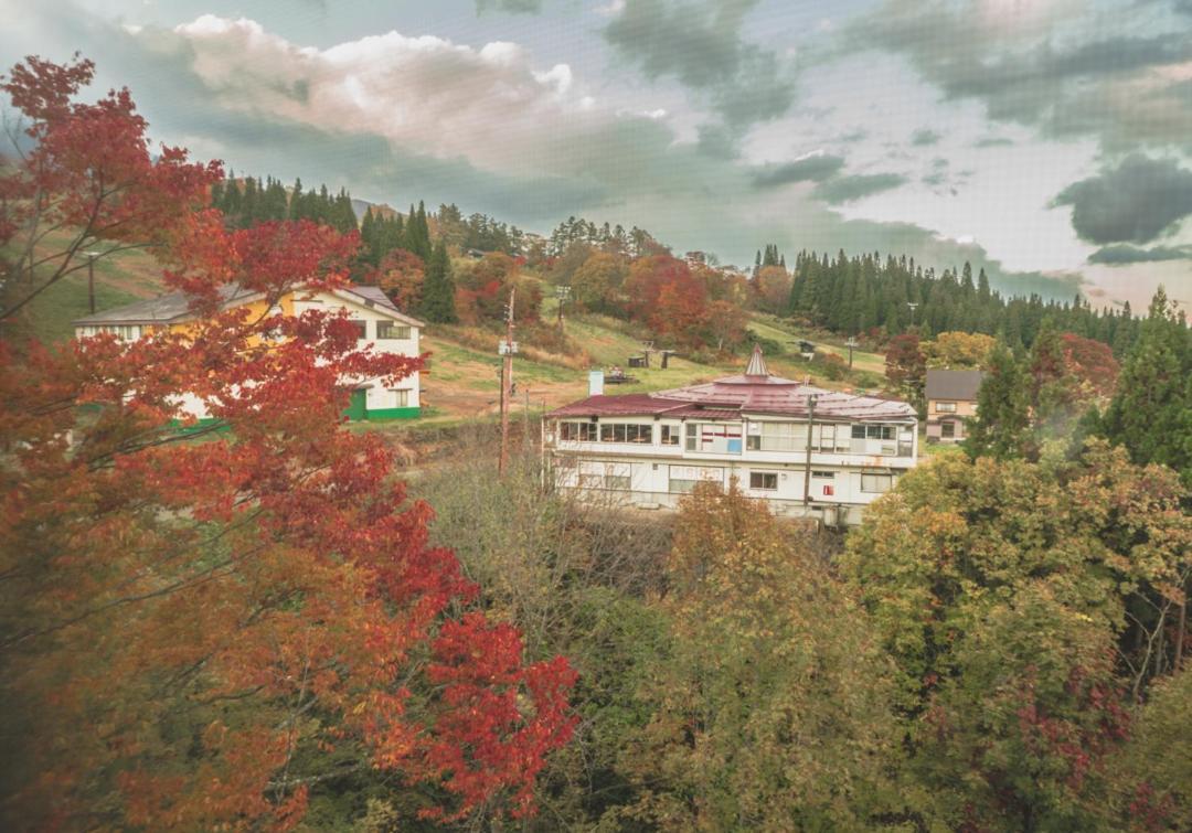 Отель Onsen Yado Echo Мёко Экстерьер фото